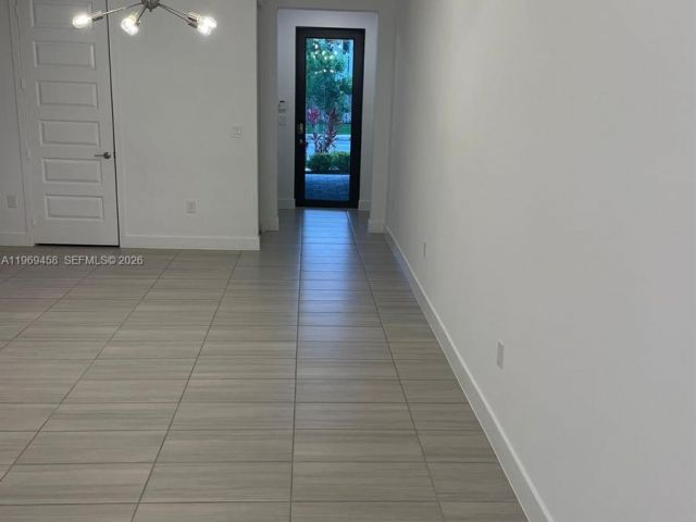 Home for rent at 10445 NW 81st Ter 10045 - photo 7486410