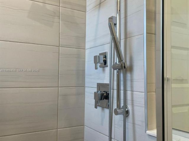 Home for rent at 10445 NW 81st Ter 10045 - photo 7486418