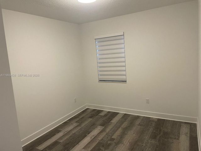 Home for rent at 10445 NW 81st Ter 10045 - photo 7486433