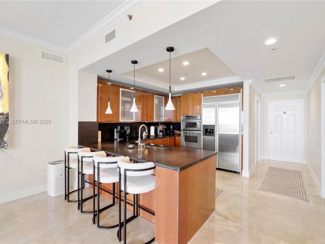 Apartment for rent  Unit #1606 - photo 7495312