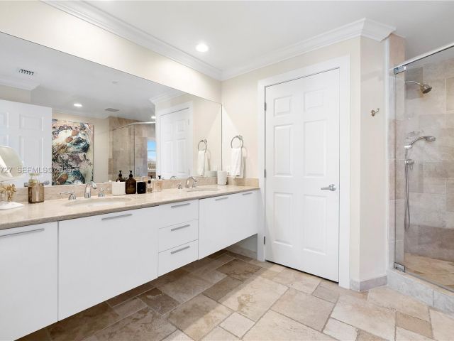 Apartment for rent  Unit #1606 - photo 7495318