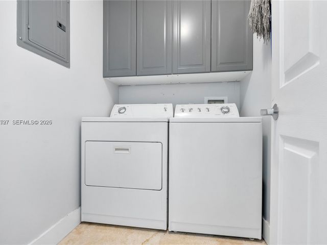 Apartment for rent  Unit #1606 - photo 7495324