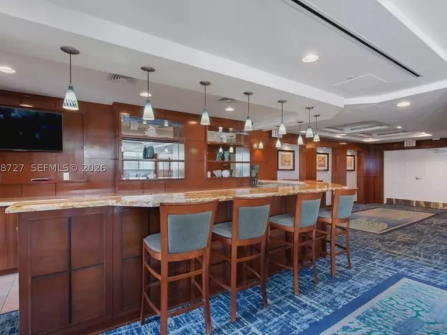 1-bedroom condo for rent in Fort Lauderdale - 1819 SE 17th St 1606 - MondialRealty