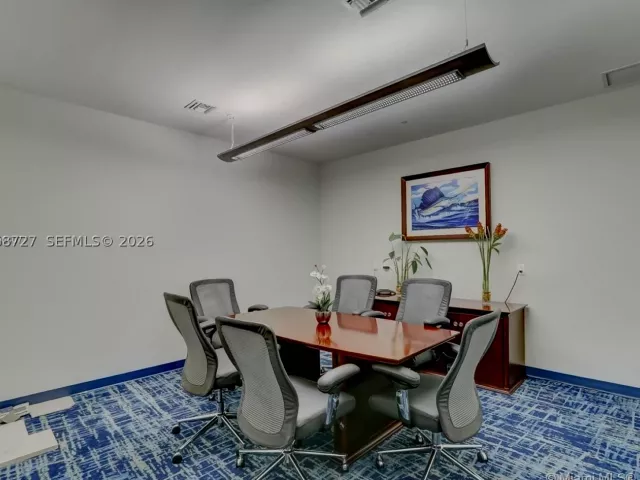 1-bedroom condo for rent in Fort Lauderdale - 1819 SE 17th St 1606 - MondialRealty