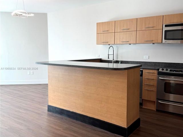 Apartment for rent  Unit #3310 - photo 7489610