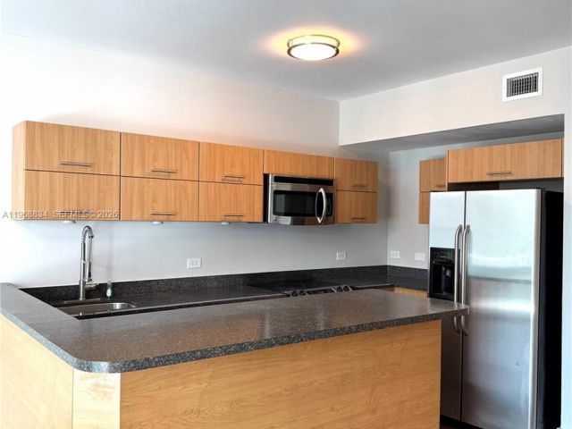 Apartment for rent  Unit #3310 - photo 7489612