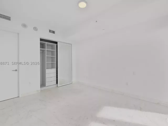 2-bedroom condo for sale in Sunny Isles Beach - 17475 Collins Ave 703 - MondialRealty