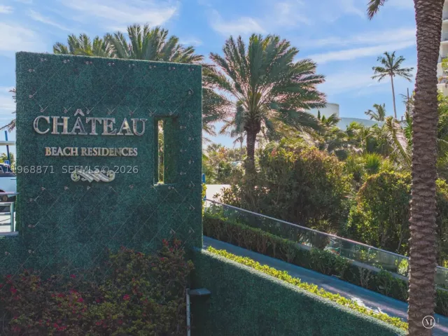 2-bedroom condo for sale in Sunny Isles Beach - 17475 Collins Ave 703 - MondialRealty