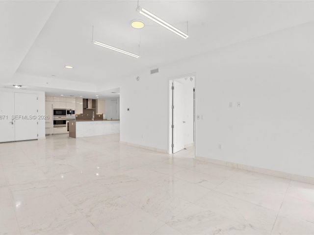 Apartment for sale  Unit #703 - photo 7530693