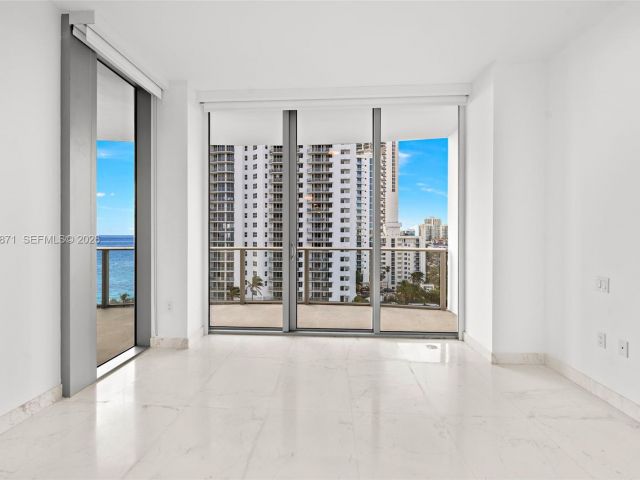 Apartment for sale  Unit #703 - photo 7530702