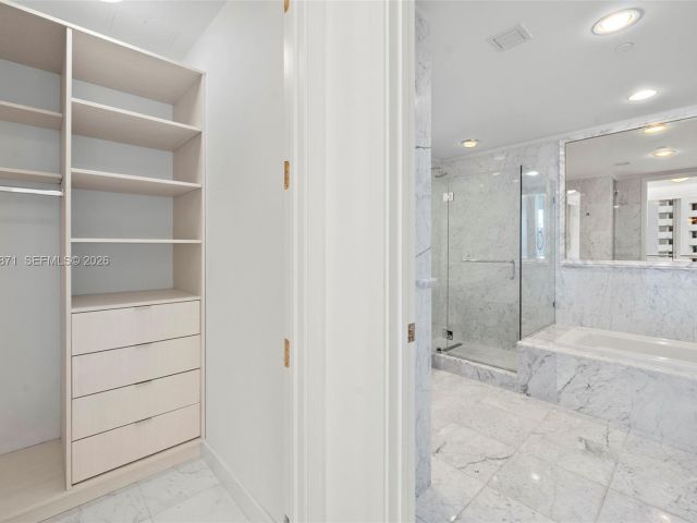 Apartment for sale  Unit #703 - photo 7530704