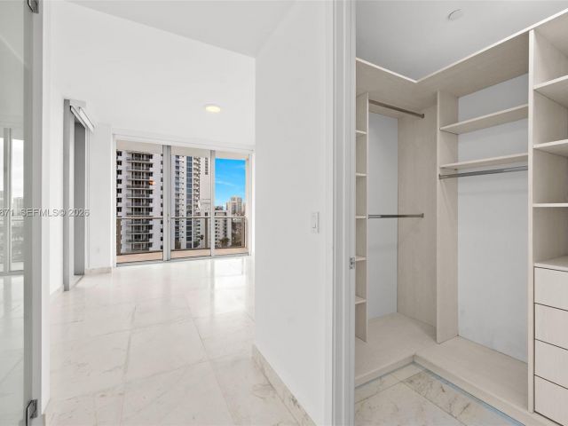 Apartment for sale  Unit #703 - photo 7530705