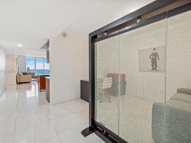 Apartment for rent  Unit #3211 - photo 7499782