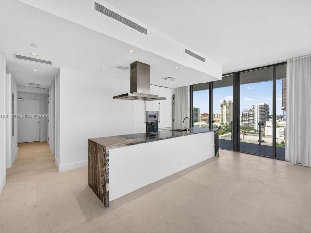 Apartment for rent  Unit #1406 - photo 7497793