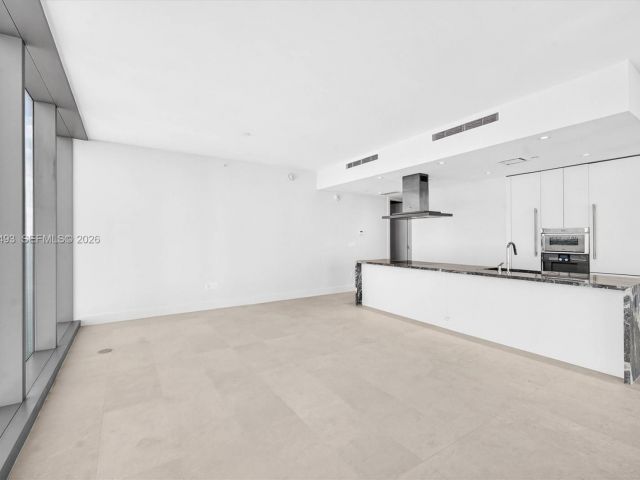 Apartment for rent  Unit #1406 - photo 7497796