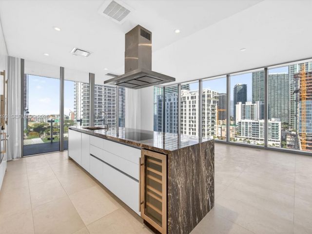 Apartment for rent  Unit #1406 - photo 7497798