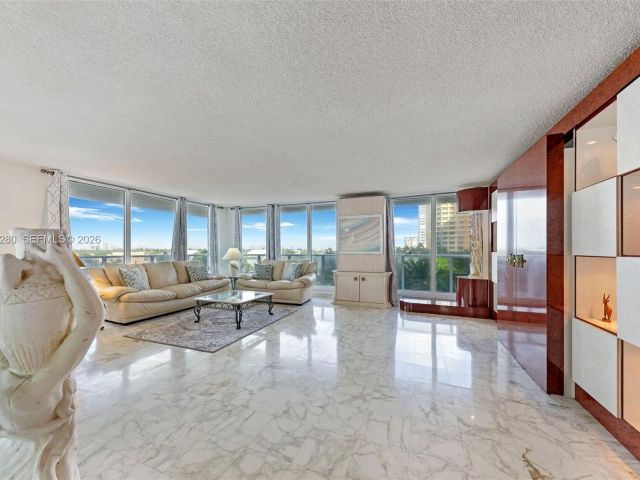 Apartment for rent  Unit #501N - photo 7501208