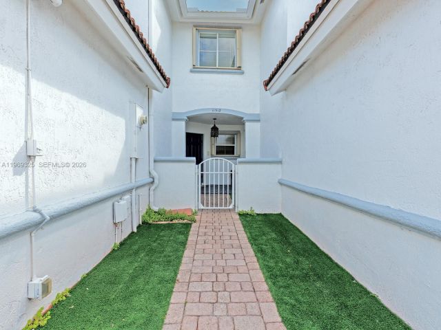 Home for rent at 11512 NW 48th Ter # - photo 7484516