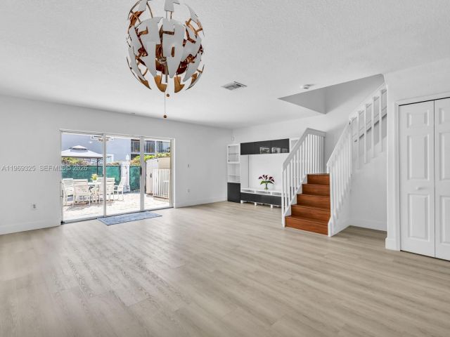 Home for rent at 11512 NW 48th Ter # - photo 7484518