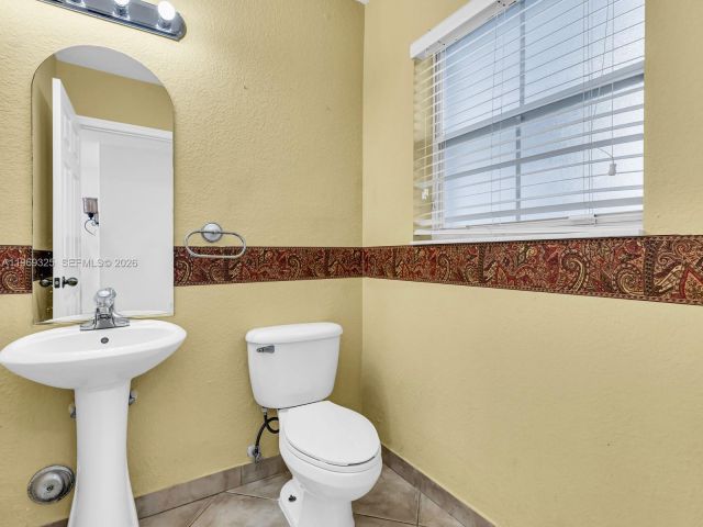 Home for rent at 11512 NW 48th Ter # - photo 7484526