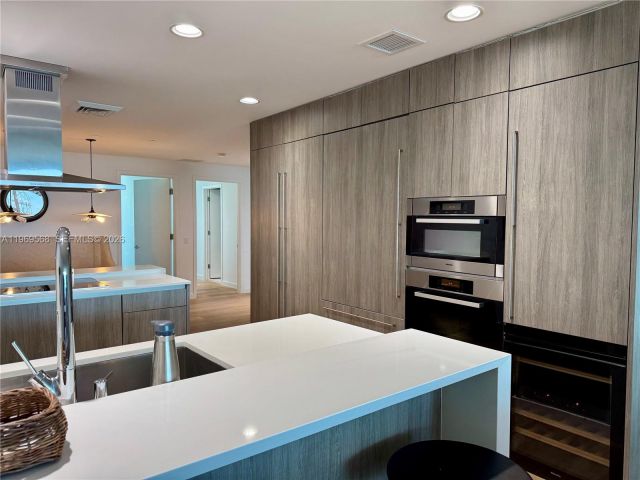 Apartment for rent  Unit #406N - photo 7498914