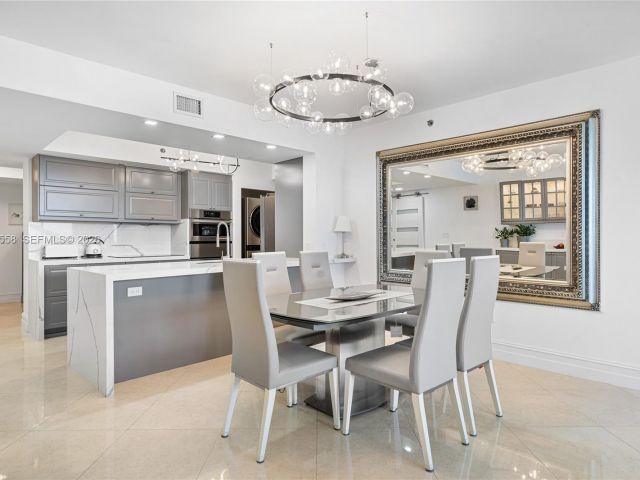 Apartment for rent  Unit #4304 - photo 7499626