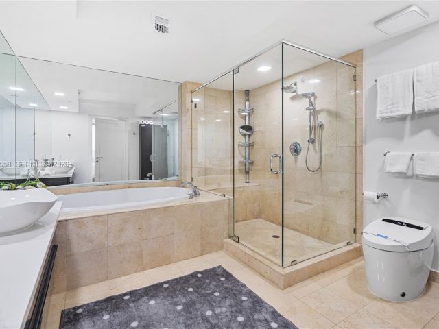 Apartment for rent  Unit #4304 - photo 7499633