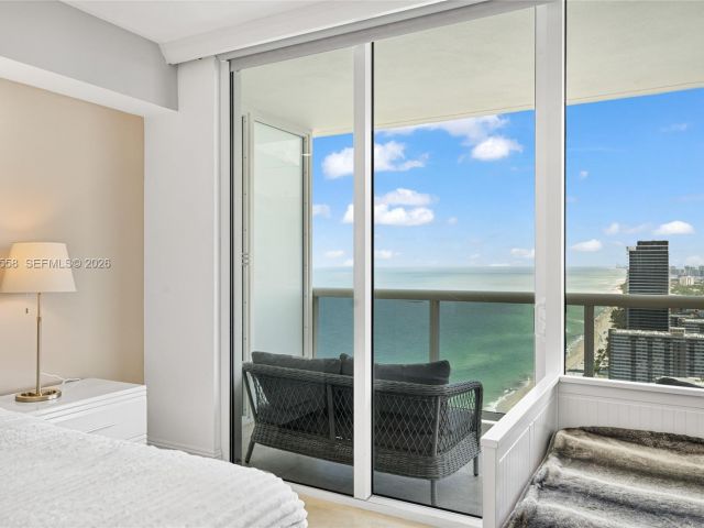 Apartment for rent  Unit #4304 - photo 7499641