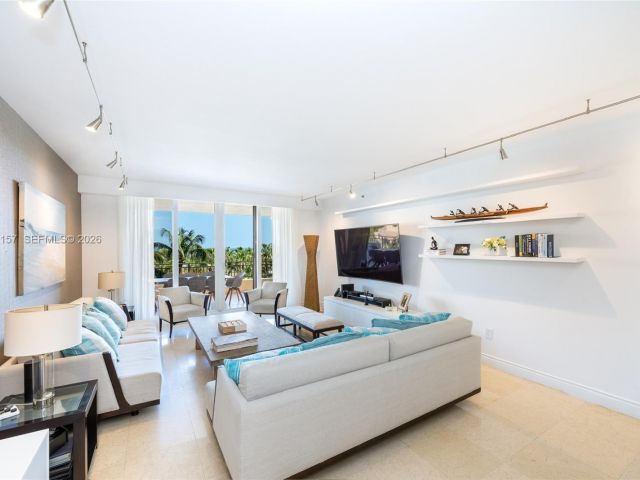 Apartment for sale  Unit #605 - photo 7491875