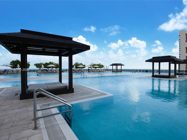 Apartment for sale  Unit #2701 - photo 7530720