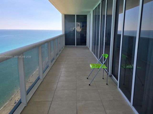 Apartment for sale  Unit #2701 - photo 7530727