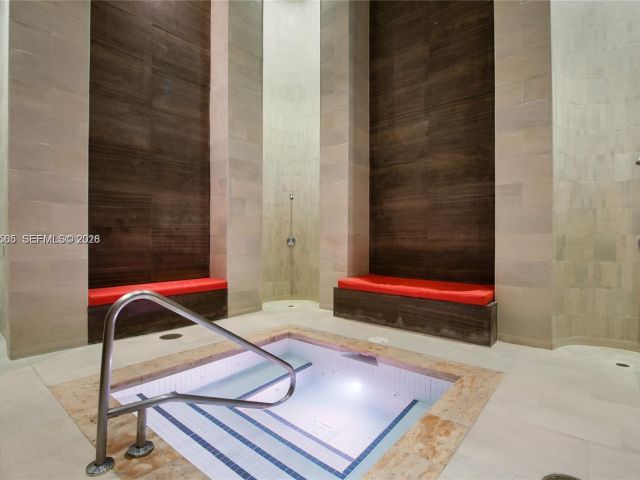 Apartment for sale  Unit #2701 - photo 7530730