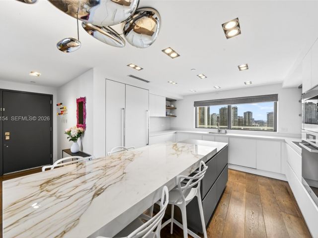 Apartment for rent  Unit #3407 - photo 7491431