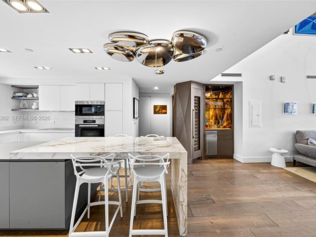 Apartment for sale  Unit #3407 - photo 7491487