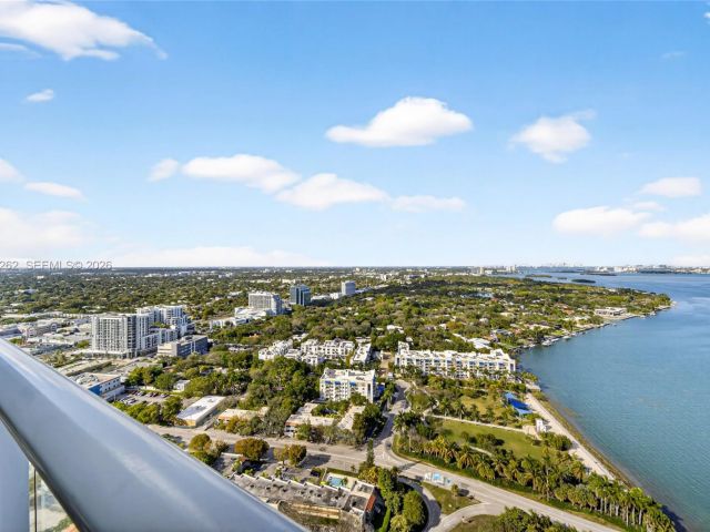 Apartment for sale  Unit #3407 - photo 7491495