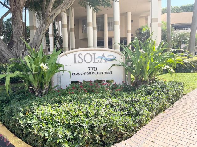 Apartment for sale  Unit #704 - photo 7479112