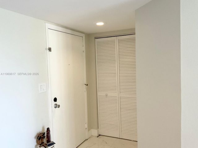 Apartment for sale  Unit #704 - photo 7479117