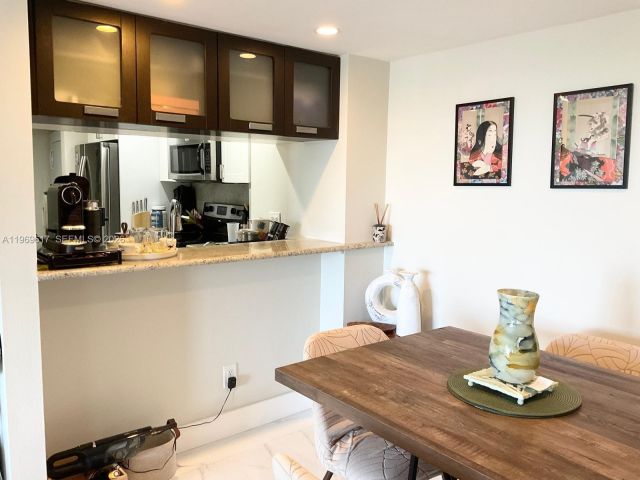 Apartment for sale  Unit #704 - photo 7479119