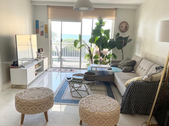 Apartment for sale  Unit #704 - photo 7479120