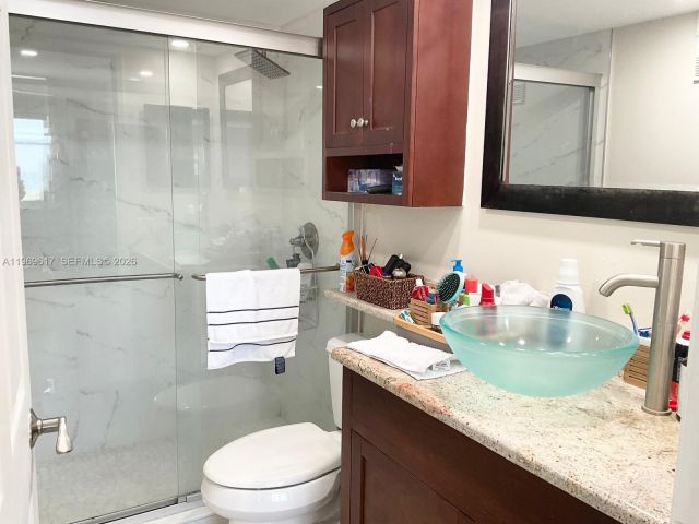 Apartment for sale  Unit #704 - photo 7479123