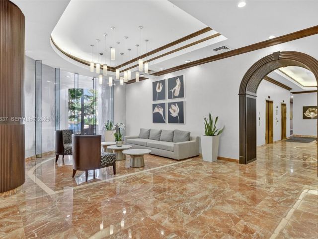 Apartment for sale  Unit #701 - photo 7504520