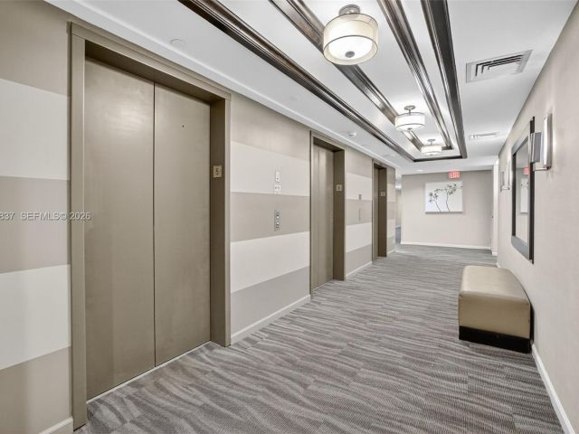 Apartment for sale  Unit #701 - photo 7504524