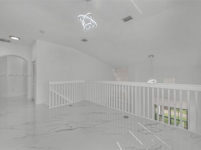 Home for sale at 642 SE 37th PL - photo 7493163