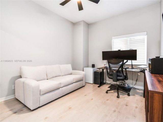 Home for sale at 835 NE 17th Way - photo 7482561