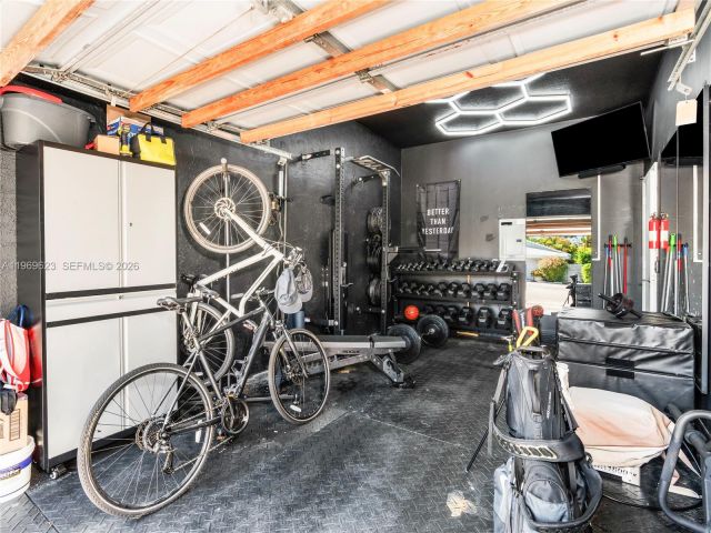 Home for sale at 835 NE 17th Way - photo 7482565