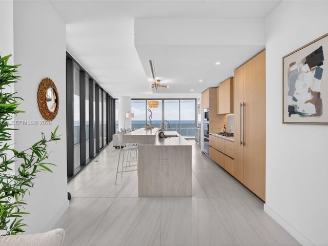 Apartment for rent  Unit #906 - photo 7504844