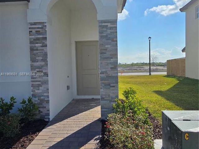 3-bedroom home for rent in Homestead - 2729 SE 26th Rd 2729 - MondialRealty