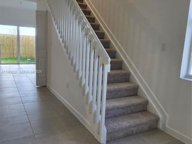 3-bedroom home for rent in Homestead - 2729 SE 26th Rd 2729 - MondialRealty