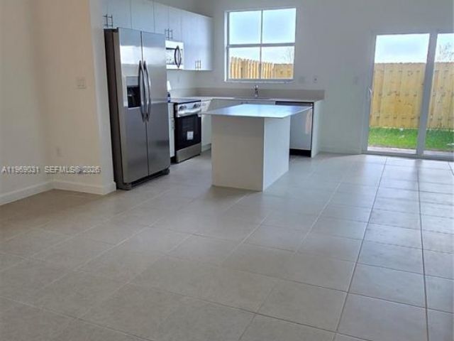 3-bedroom home for rent in Homestead - 2729 SE 26th Rd 2729 - MondialRealty