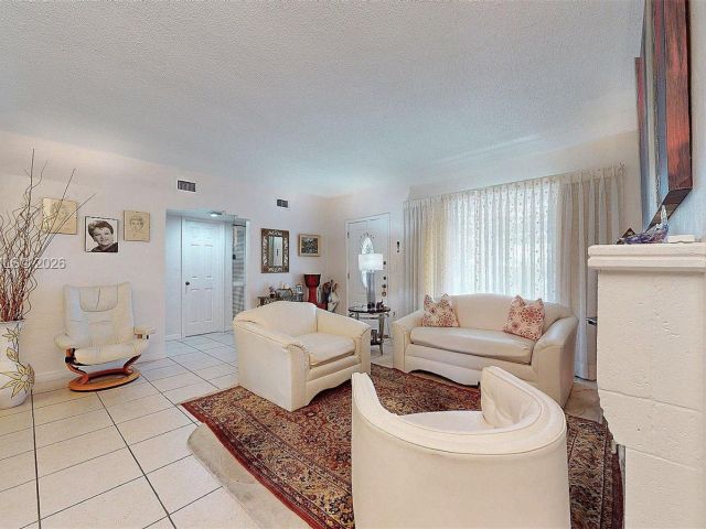 Home for sale at 1611 SW 21st St - photo 7525307